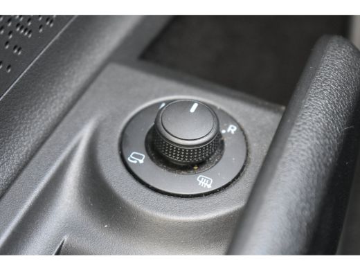 Skoda Enyaq iV 60 First Edition | ACC | Camera achter | Dode-hoek detectie | Elektrische stoelen met geheugen | ... ActivLease financial lease