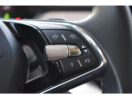 Skoda Enyaq iV 60 First Edition | ACC | Camera achter | Dode-hoek detectie | Elektrische stoelen met geheugen | ... ActivLease financial lease