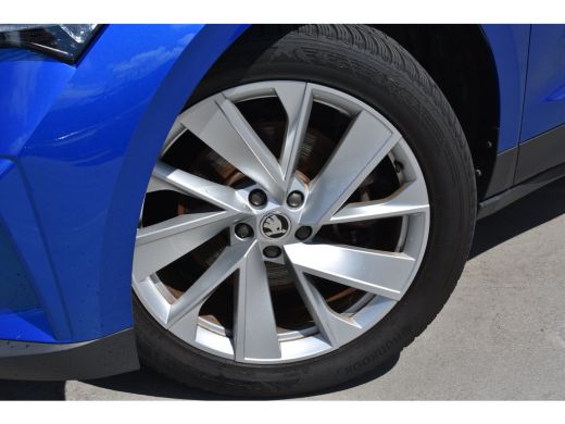 Skoda Enyaq iV 60 First Edition | ACC | Camera achter | Dode-hoek detectie | Elektrische stoelen met geheugen | ... ActivLease financial lease