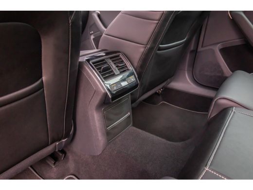 Skoda Superb Combi 1.4 TSI iV PHEV 218PK Laurin & Klement | Leder | Camera | Memory | Canton audio | Cruise ad... ActivLease financial lease