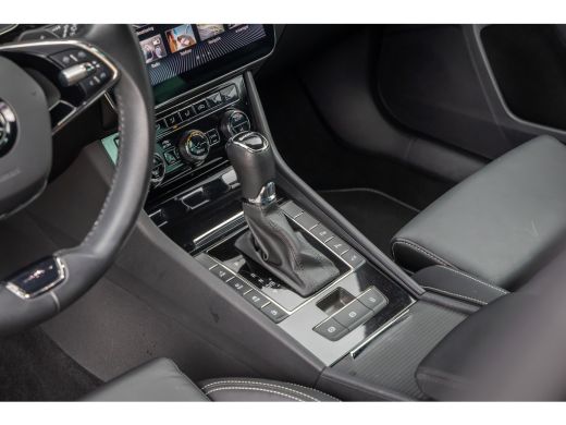 Skoda Superb Combi 1.4 TSI iV PHEV 218PK Laurin & Klement | Leder | Camera | Memory | Canton audio | Cruise ad... ActivLease financial lease