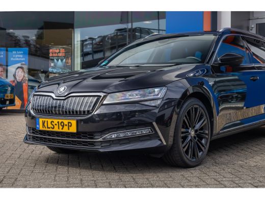 Skoda Superb Combi 1.4 TSI iV PHEV 218PK Laurin & Klement | Leder | Camera | Memory | Canton audio | Cruise ad... ActivLease financial lease
