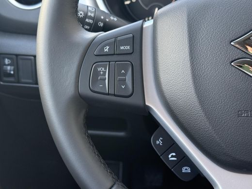 Suzuki Vitara 1.4 Boosterjet Select Smart Hybrid **NAVIGATIE/ STOELVERWARMING/ DODEHOEK DETECTIE/ KEYLESS/ ADAP... ActivLease financial lease