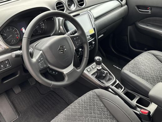 Suzuki Vitara 1.4 Boosterjet Style Smart Hybrid | Nieuw | Direct uit voorraad leverbaar | Panoramadak met schui... ActivLease financial lease