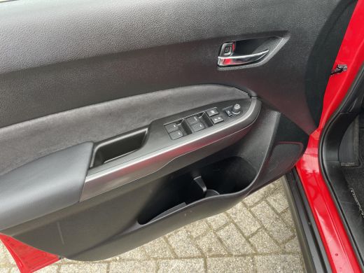 Suzuki Vitara 1.5 Hybrid Style | Stoelverwarming | Panodak | Keyless | Dodehoek detectie | ActivLease financial lease