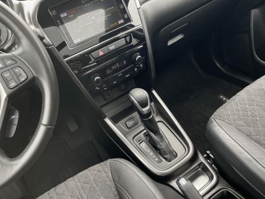 Suzuki Vitara 1.5 Hybrid Style | Stoelverwarming | Panodak | Keyless | Dodehoek detectie | ActivLease financial lease