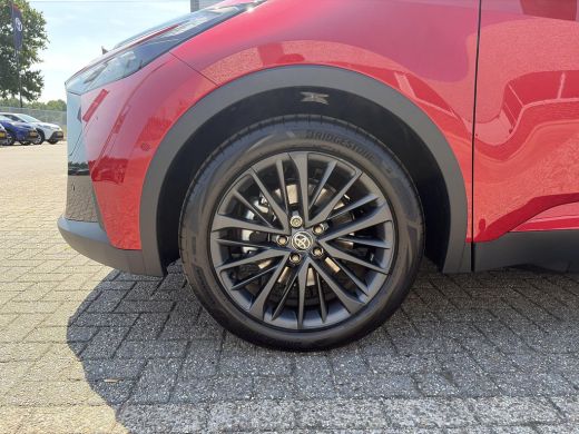 Toyota C-HR 220 Plug-in Hybride Premium ActivLease financial lease