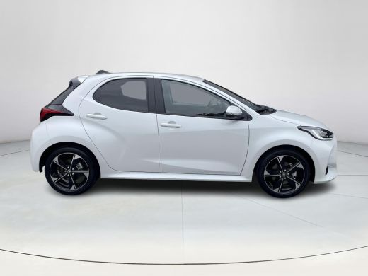 Toyota Yaris 1.5 Hybrid 130 Executive **STOELVERWARMING/ DODEHOEK DETECTIE/ PARKEERSENSOREN** ActivLease financial lease