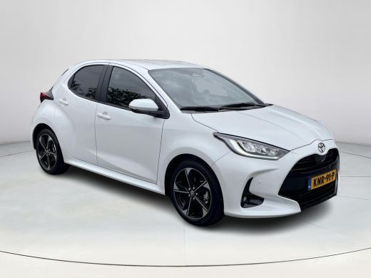 Toyota Yaris 1.5 Hybrid 130 Executive **STOELVERWARMING/ DODEHOEK DETECTIE/ PARKEERSENSOREN** ActivLease financial lease