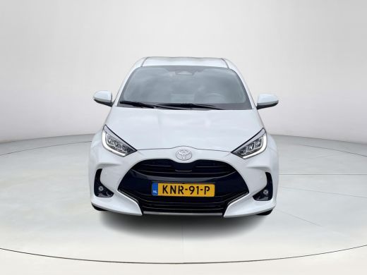 Toyota Yaris 1.5 Hybrid 130 Executive **STOELVERWARMING/ DODEHOEK DETECTIE/ PARKEERSENSOREN** ActivLease financial lease