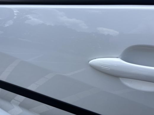 Toyota Yaris 1.5 Hybrid Active ActivLease financial lease