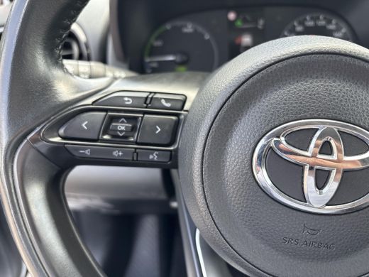 Toyota Yaris 1.5 Hybrid Active ActivLease financial lease