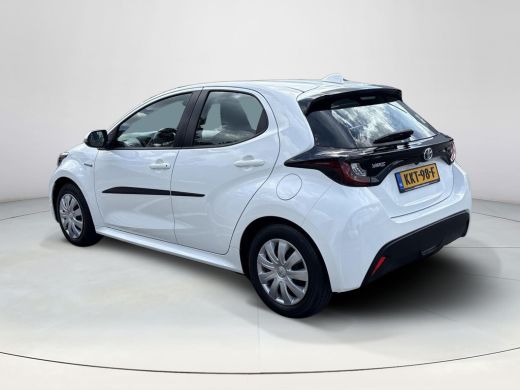 Toyota Yaris 1.5 Hybrid Active ActivLease financial lease