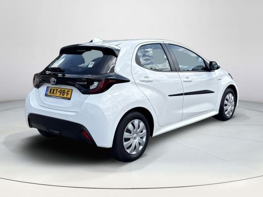 Toyota Yaris 1.5 Hybrid Active ActivLease financial lease