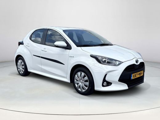 Toyota Yaris 1.5 Hybrid Active ActivLease financial lease