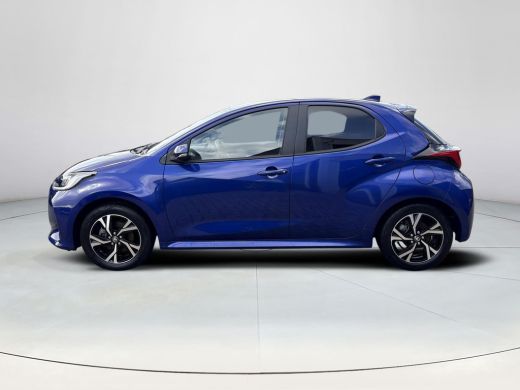 Toyota Yaris 1.5 Hybrid Dynamic **DODE HOEK DETECTIE/ PARKEERSENSOREN/ STOELVERWARMIING** ActivLease financial lease