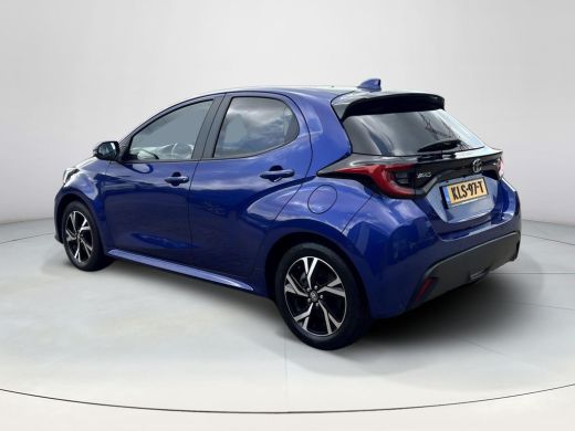 Toyota Yaris 1.5 Hybrid Dynamic **DODE HOEK DETECTIE/ PARKEERSENSOREN/ STOELVERWARMIING** ActivLease financial lease