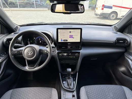 Toyota Yaris Cross 1.5 Hybrid 115 Dynamic **DODE HOEK DETECTIE/ PARKEERSENSOREN/ STOELVERWARMIING** ActivLease financial lease