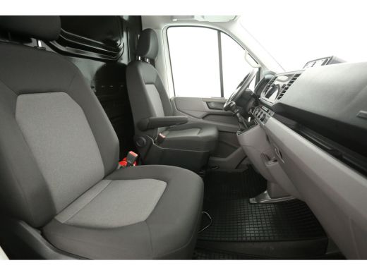 Volkswagen Crafter 2.0 TDI N1* 177PK L3H2 | Dubbellucht | 3500kg Trekgew. | Airco | Cruise | Camera | Carplay | Navi... ActivLease financial lease