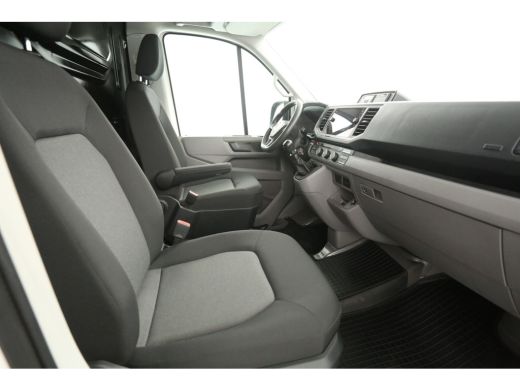 Volkswagen Crafter 2.0 TDI N1* 177PK L3H2 | Dubbellucht | 3500kg Trekgew. | Airco | Cruise | Camera | Carplay | Navi... ActivLease financial lease
