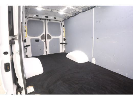 Volkswagen Crafter 2.0 TDI N1* 177PK L3H2 | Dubbellucht | 3500kg Trekgew. | Airco | Cruise | Camera | Carplay | Navi... ActivLease financial lease
