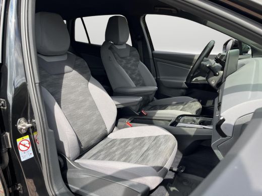 Volkswagen ID.4 Pro 77 kWh | Trekhaak | Clima | Stoelverwarming | ACC | App connect | SOH 94% | HUD | ActivLease financial lease