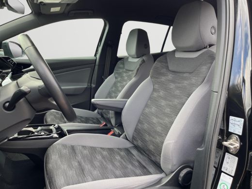 Volkswagen ID.4 Pro 77 kWh | Trekhaak | Clima | Stoelverwarming | ACC | App connect | SOH 94% | HUD | ActivLease financial lease