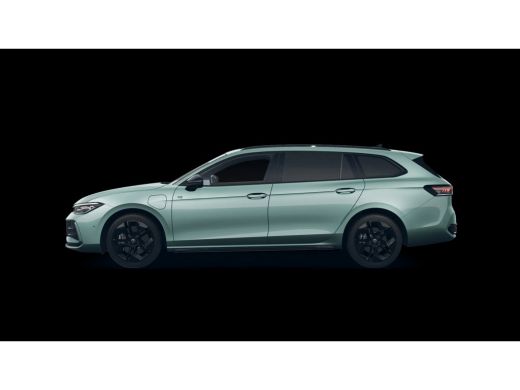 Volkswagen Passat Variant 1.5 eHybrid R-Line Business | Trekhaak | Pano Dak  | 5J Garantie | Black Style | 272Pk | ActivLease financial lease