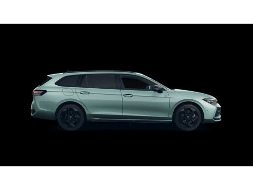Volkswagen Passat Variant 1.5 eHybrid R-Line Business | Trekhaak | Pano Dak  | 5J Garantie | Black Style | 272Pk | ActivLease financial lease