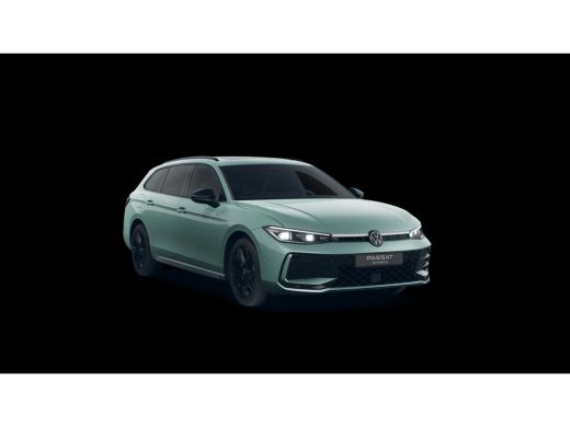 Volkswagen Passat Variant 1.5 eHybrid R-Line Business | Trekhaak | Pano Dak  | 5J Garantie | Black Style | 272Pk | ActivLease financial lease