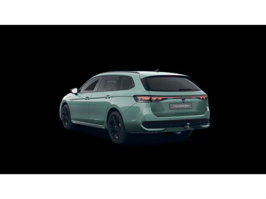 Volkswagen Passat Variant 1.5 eHybrid R-Line Business | Trekhaak | Pano Dak  | 5J Garantie | Black Style | 272Pk | ActivLease financial lease