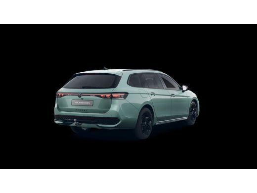 Volkswagen Passat Variant 1.5 eHybrid R-Line Business | Trekhaak | Pano Dak  | 5J Garantie | Black Style | 272Pk | ActivLease financial lease