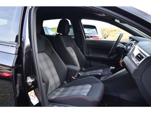 Volkswagen Polo GTI 2.0 TSI 210PK DSG GTI-SPORT IQ-LIGHT/PDC/CARPLAY ActivLease financial lease