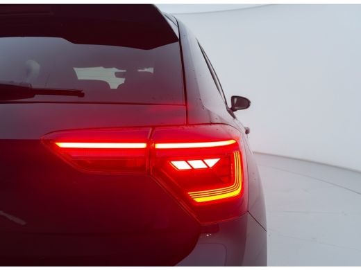 Volkswagen Polo GTI 2.0 TSI 210PK DSG GTI-SPORT IQ-LIGHT/PDC/CARPLAY ActivLease financial lease