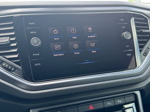 Volkswagen T-Roc 1.5 150pk TSI R-Line Navigatie 'Discover Media' | Achteruitrijcamera (Rear View) | 	Koplampverlic... ActivLease financial lease