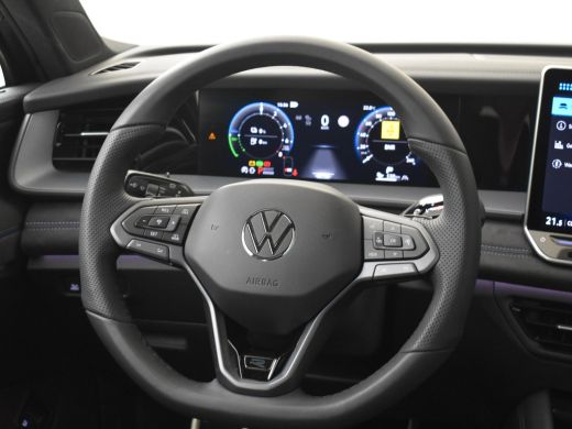 Volkswagen Tayron 1.5 eHybrid R-Line Edition 204Pk DSG/AUTO | Panorama-dak | SOH 100% | Keyless | Achteruitrijcamer... ActivLease financial lease