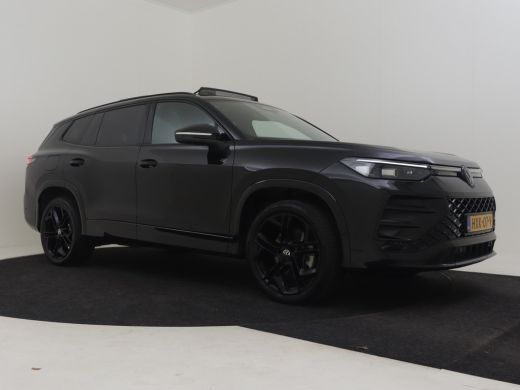 Volkswagen Tayron 1.5 eHybrid R-Line Edition 204Pk DSG/AUTO | Panorama-dak | SOH 100% | Keyless | Achteruitrijcamer... ActivLease financial lease