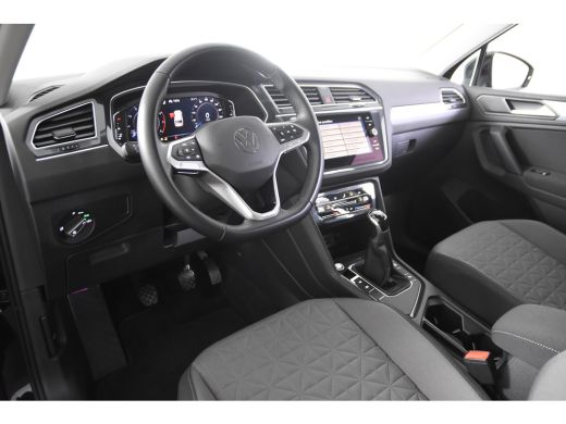 Volkswagen Tiguan 1.5 TSI ACT *1ste Eigenaar*Navigatie*Camera* ActivLease financial lease
