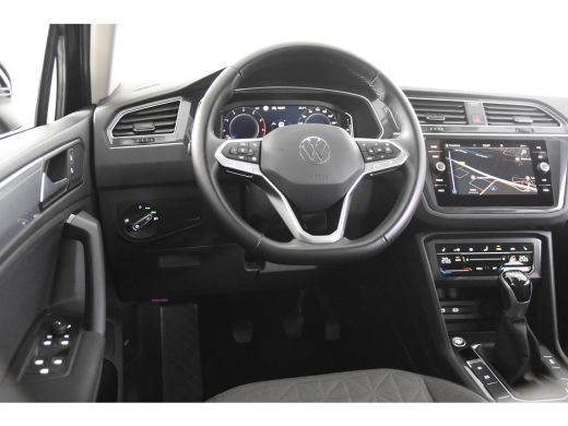 Volkswagen Tiguan 1.5 TSI ACT *1ste Eigenaar*Navigatie*Camera* ActivLease financial lease
