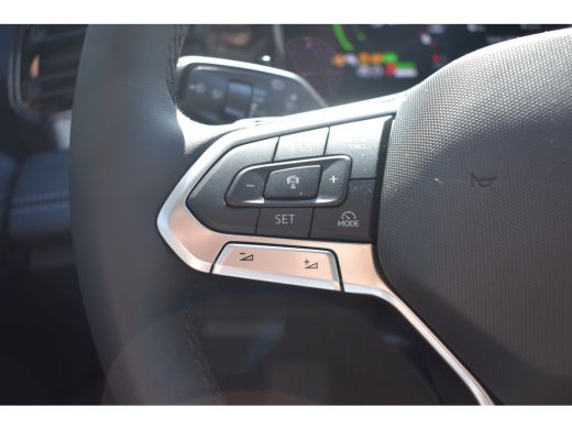 Volkswagen Tiguan Life Edition - eHybrid | 'App-Connect' draadloze smartphone integratie | Achteruitrijcamera (Rear... ActivLease financial lease