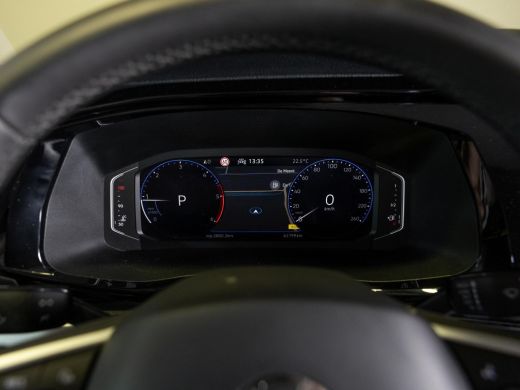 Volkswagen Transporter 2.0 TDI L2H1 30 Bulli 75 Edition / 204pk / Achteruitrij camera / Stoelverwarming / Leder / Virtua... ActivLease financial lease