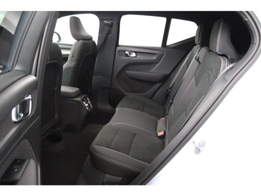 Volvo  EX40 Single Motor Extended Range Plus Dark 82 kWh | Panoramadak | Harman/Kardon | 360 Camera | Stoelve... ActivLease financial lease