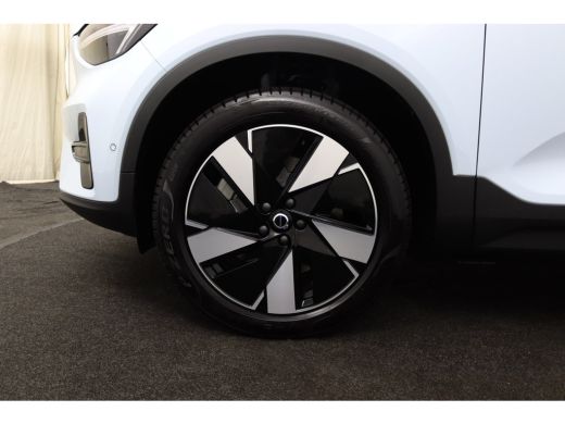 Volvo  EX40 Single Motor Extended Range Plus Dark 82 kWh | Panoramadak | Harman/Kardon | 360 Camera | Stoelve... ActivLease financial lease