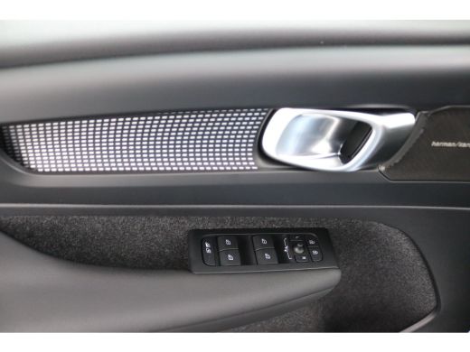 Volvo  EX40 Single Motor Extended Range Plus Dark 82 kWh | Panoramadak | Harman/Kardon | 360 Camera | Stoelve... ActivLease financial lease