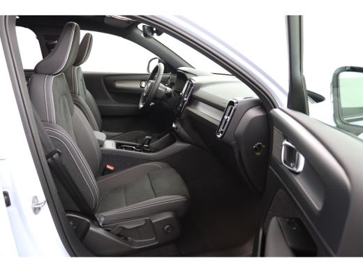 Volvo  EX40 Single Motor Extended Range Plus Dark 82 kWh | Panoramadak | Harman/Kardon | 360 Camera | Stoelve... ActivLease financial lease