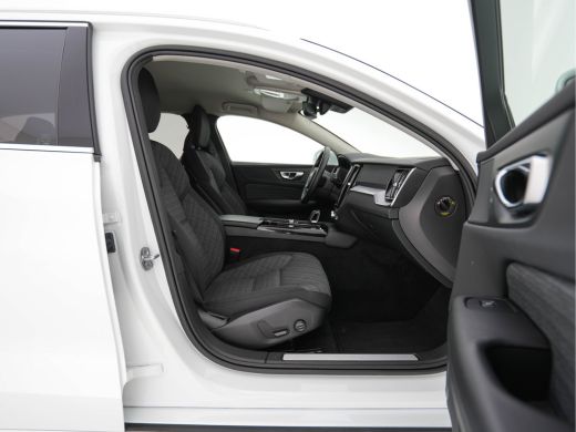 Volvo  V60 2.0 T6 Core Bright AWD (Plug-In) {SoH-97%} (INCL-BTW)  Aut. *FULL-LED | DIGI-COCKPIT | CAMERA | H... ActivLease financial lease