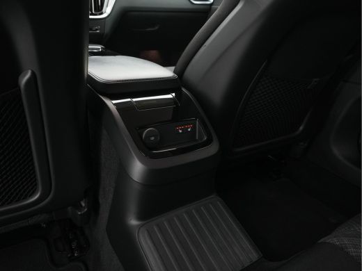 Volvo  V60 2.0 T6 Core Bright AWD (Plug-In) {SoH-97%} (INCL-BTW)  Aut. *FULL-LED | DIGI-COCKPIT | CAMERA | H... ActivLease financial lease