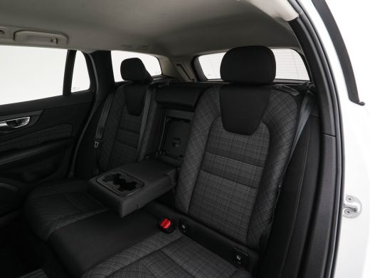 Volvo  V60 2.0 T6 Core Bright AWD (Plug-In) {SoH-97%} (INCL-BTW)  Aut. *FULL-LED | DIGI-COCKPIT | CAMERA | H... ActivLease financial lease