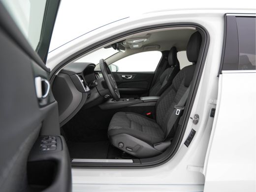 Volvo  V60 2.0 T6 Core Bright AWD (Plug-In) {SoH-97%} (INCL-BTW)  Aut. *FULL-LED | DIGI-COCKPIT | CAMERA | H... ActivLease financial lease