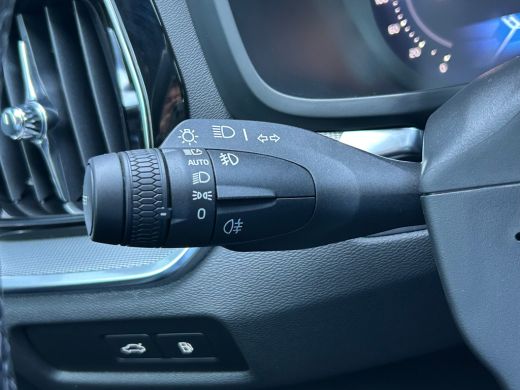Volvo  V60 2.0 T8 Plug-in hybrid AWD Plus Dark | 455pk! | Harman/Kardon | Trekhaak | 360 Camera | ActivLease financial lease